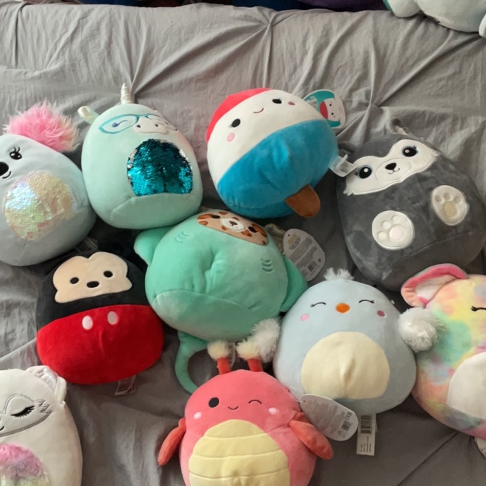 10 pcs 8” squishmallows